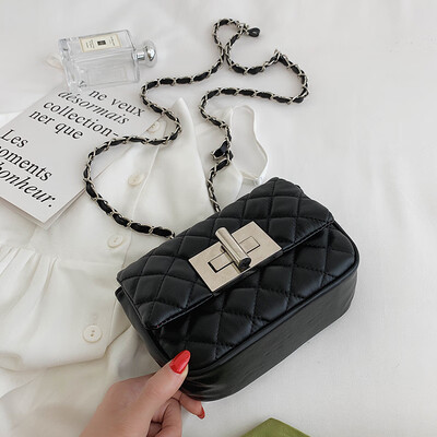 Small fragrance rhombic chain summer new bag handbag 2019 new wild fashion single shoulder slung small square bag
Small fragrance rhombic chain summer new bag handbag 2019 new wild fashion single shoulder slung small square bag