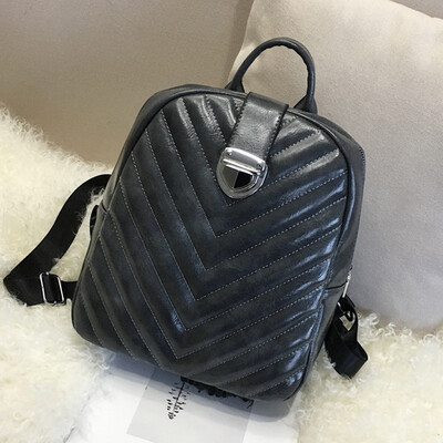Double shoulder bag female Yinglun Feng College pu fashion Hong Kong style backpack embroidered line students schoolbag tide
Double shoulder bag female Yinglun Feng College pu fashion Hong Kong style backpack embroidered line students schoolbag tide