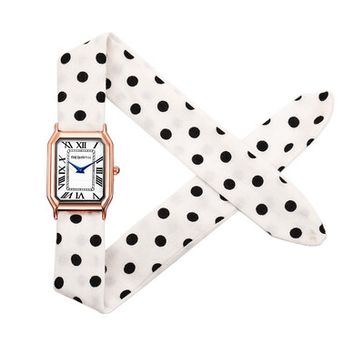 REBIRTH Li Pofu high quality machine square dial Roman scale straps fashion art clear
REBIRTH Li Pofu high quality machine square dial Roman scale straps fashion art clear