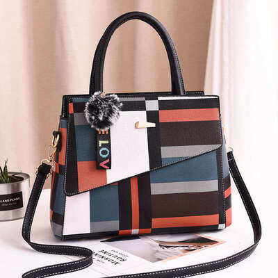 2019 spring new European&American big bag shoulder bag simple handbag diagonal bag cool fashion handbag
2019 spring new European&American big bag shoulder bag simple handbag diagonal bag cool fashion handbag