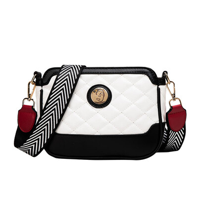 Summer new wave Korean version of the wild fashion single shoulder slung rhombic chain bag
Summer new wave Korean version of the wild fashion single shoulder slung rhombic chain bag