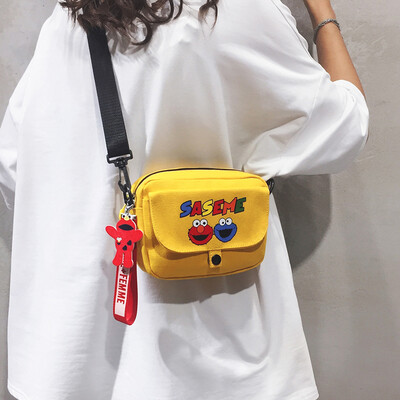 Canvas small bag handbags new 2019 Korean version of the wild small square bag casual girl cartoon shoulder Messenger bag tide
Canvas small bag handbags new 2019 Korean version of the wild small square bag casual girl cartoon shoulder Messenger bag tide