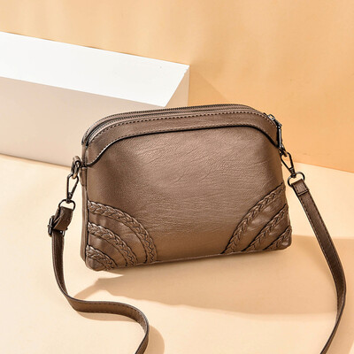 Middle-aged womens bags Mamas large-capacity soft leather fashion bags for middle-aged&old people 
Middle-aged womens bags Mamas large-capacity soft leather fashion bags for middle-aged&old people