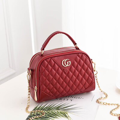 Spring&summer small bag handbags new versatile portable fashion ladies shoulder Messenger bag Korean version of the tide
Spring&summer small bag handbags new versatile portable fashion ladies shoulder Messenger bag Korean version of the tide
