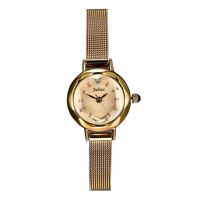 Steel band womens watches Korean fashion trend watch female students small retro small dial temperament table
Steel band womens watches Korean fashion trend watch female students small retro small dial temperament table