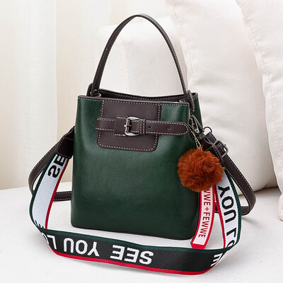 Spring&summer new fashion casual Joker fashion shoulder portable messenger bag personality bucket bag womens bag 
Spring&summer new fashion casual Joker fashion shoulder portable messenger bag personality bucket bag womens bag