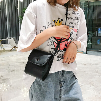 Summer mobile phone bag female cute Korean wave vertical slung mini ins bag fashion Joker
Summer mobile phone bag female cute Korean wave vertical slung mini ins bag fashion Joker