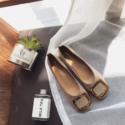 Net Red Rough-heeled Single Shoes Female Summer Style Night Wind Gentle Baitao Fairy Wind Retro Style Button Shallow Grandma Shoes
Net Red Rough-heeled Single Shoes Female Summer Style Night Wind Gentle Baitao Fairy Wind Retro Style Button Shallow Grandma Shoes