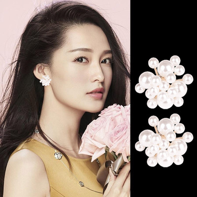 925 silver needle pearl earrings temperament flower trend short hair earrings
925 silver needle pearl earrings temperament flower trend short hair earrings