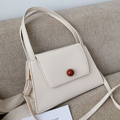 Small bag women 2019 new Korean version of simple Joker shoulder bag fashion western style slung small square bag tide
Small bag women 2019 new Korean version of simple Joker shoulder bag fashion western style slung small square bag tide
