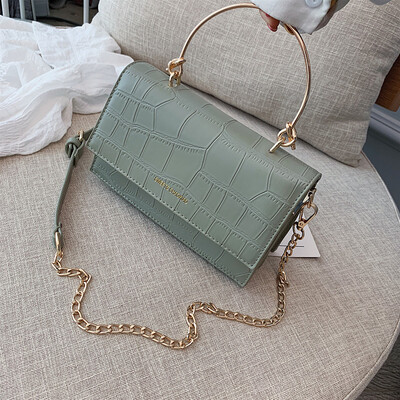 Chic texture crocodile pattern bag female 2019 new wave Korean version of the wild single shoulder slung fashion portable chain bag
Chic texture crocodile pattern bag female 2019 new wave Korean version of the wild single shoulder slung fashion portable chain bag