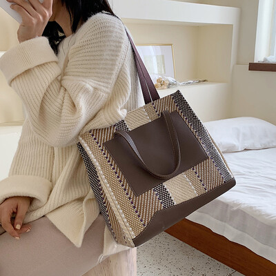 Ins super fire canvas bag female 2019 new shoulder bag big art student versatile portable large capacity shopping 
Ins super fire canvas bag female 2019 new shoulder bag big art student versatile portable large capacity shopping