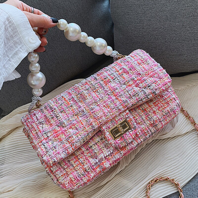 North bag womens bag 2019 autumn new lock wool small square bag net red with single shoulder slung Pearl chain bag
North bag womens bag 2019 autumn new lock wool small square bag net red with single shoulder slung Pearl chain bag