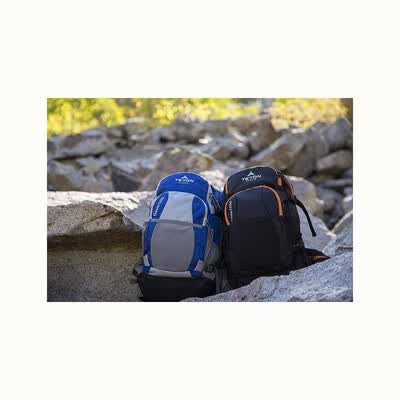 Outdoor travel large-capacity backpack mens hiking hiking backpack leisure sports
Outdoor travel large-capacity backpack mens hiking hiking backpack leisure sports