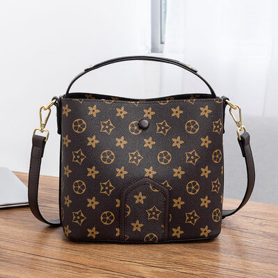 Bucket bag female 2019 new fashion lady bag large capacity texture shoulder bag shoulder bag wide shoulder strap Messenger bag
Bucket bag female 2019 new fashion lady bag large capacity texture shoulder bag shoulder bag wide shoulder strap Messenger bag