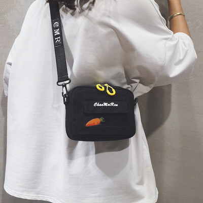 Canvas small bag handbags new 2019 cartoon cute small square bag girl casual wild shoulder Messenger bag tide
Canvas small bag handbags new 2019 cartoon cute small square bag girl casual wild shoulder Messenger bag tide
