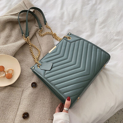 Senior sense of foreign gas bag women 2019 new wave Korean Joker chain messenger bag temperament shoulder tote bag
Senior sense of foreign gas bag women 2019 new wave Korean Joker chain messenger bag temperament shoulder tote bag