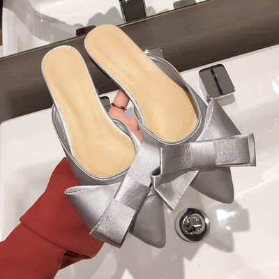 In summer lazy people with low heels&flat soles wear fashion Korean bow sweet pointed head half slippers&womens shoes
In summer lazy people with low heels&flat soles wear fashion Korean bow sweet pointed head half slippers&womens shoes