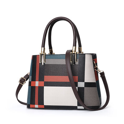 Ladies bag 2019 new European&American fashion handbags womens big bag elegant shoulder bag Messenger bag
Ladies bag 2019 new European&American fashion handbags womens big bag elegant shoulder bag Messenger bag