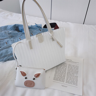 Summer new large capacity bag female 2019 new wave Korean version of the wild single shoulder slung fashion transparent mother bag
Summer new large capacity bag female 2019 new wave Korean version of the wild single shoulder slung fashion transparent mother bag
