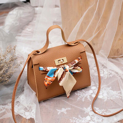 New Simple Fashion Silk Band Bow Lock Scarf Chain Small Square Bag Luxury Bag Handbag For Women
New Simple Fashion Silk Band Bow Lock Scarf Chain Small Square Bag Luxury Bag Handbag For Women