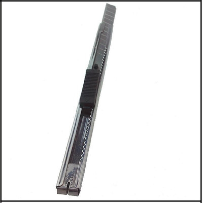 Stainless steel 9mm small utility knife electrician knife wallpaper knife open box unpacking device wallpaper knife paper statione
Stainless steel 9mm small utility knife electrician knife wallpaper knife open box unpacking device wallpaper knife paper statione