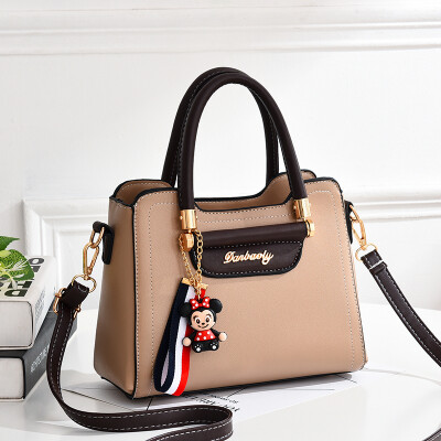 Baggage ladies summer large capacity handbag soft Korean version of Baitao slanting INSS simple fashion single shoulder
Baggage ladies summer large capacity handbag soft Korean version of Baitao slanting INSS simple fashion single shoulder