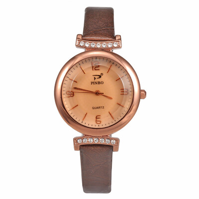 Casual Women Watches Rhinestone Scale Dial Ladies Quartz Wristwatch Elegant Leather Strap Sport Clock Gift Montre Femme
Casual Women Watches Rhinestone Scale Dial Ladies Quartz Wristwatch Elegant Leather Strap Sport Clock Gift Montre Femme