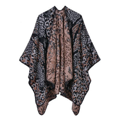 Fashion Women Winter Leopard Print Pattern Poncho Scarf Thick Warm Shawl Pashmina Vintage Casual Cloak Outerwear
Fashion Women Winter Leopard Print Pattern Poncho Scarf Thick Warm Shawl Pashmina Vintage Casual Cloak Outerwear