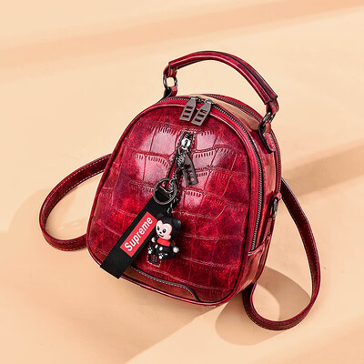 Shoulder bag Korean version of the retro shoulder bag Korean version of the fashion shoulder bag Korean casual shoulder bag
Shoulder bag Korean version of the retro shoulder bag Korean version of the fashion shoulder bag Korean casual shoulder bag