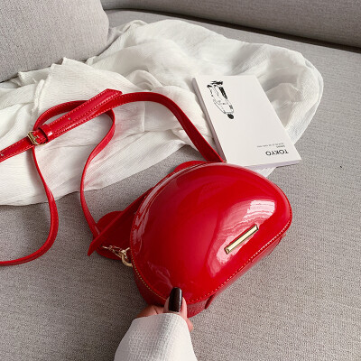 Summer foreign style small bag ins texture patent leather womens bag new 2019 cartoon small round bag shoulder Messenger bag
Summer foreign style small bag ins texture patent leather womens bag new 2019 cartoon small round bag shoulder Messenger bag