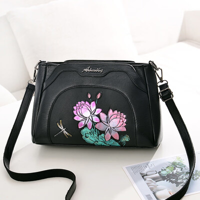 10 pieces from the batch middle-aged female bag mother bag new embossed bag lady simple shoulder Messenger bag small bag
10 pieces from the batch middle-aged female bag mother bag new embossed bag lady simple shoulder Messenger bag small bag