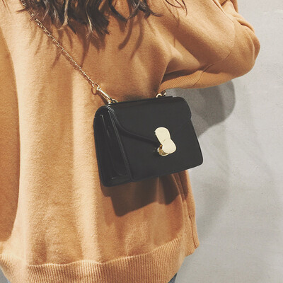 Ins super fire package diagonal chain chic bag female 2019 new wave Korean version of the retro port wind girl Messenger bag
Ins super fire package diagonal chain chic bag female 2019 new wave Korean version of the retro port wind girl Messenger bag
