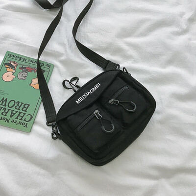 2019 new retro casual wild shoulder bag female temperament canvas small square bag fashion personality letter Messenger bag
2019 new retro casual wild shoulder bag female temperament canvas small square bag fashion personality letter Messenger bag