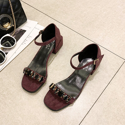 A word with sandals womens summer 2019 new Korean version of Joker retro square thick heel net red fairy wind Roman womens shoes
A word with sandals womens summer 2019 new Korean version of Joker retro square thick heel net red fairy wind Roman womens shoes
