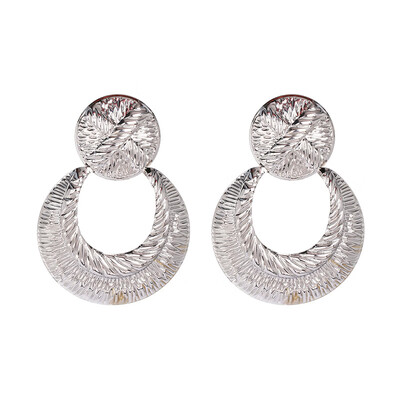 EK377 European American Brand Big Circle Dangle Earrings Uneven Metal Round Drop Earring for Women Statement Jewelry Accessories
EK377 European American Brand Big Circle Dangle Earrings Uneven Metal Round Drop Earring for Women Statement Jewelry Accessories