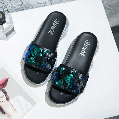 Cool drag girl summer hundred sidos fashion wear Korean version of thick beach beach slippers
Cool drag girl summer hundred sidos fashion wear Korean version of thick beach beach slippers