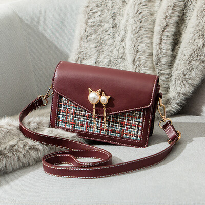 Uh popular little girl bag fashion Korean version of small fresh single shoulder slant bag fashion 100 ins
Uh popular little girl bag fashion Korean version of small fresh single shoulder slant bag fashion 100 ins