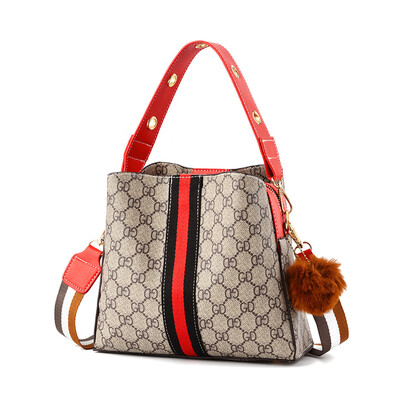 Ladies bag spring&summer Korean version of the simple fashion large-capacity handbag trend wild single shoulder Messenger bag
Ladies bag spring&summer Korean version of the simple fashion large-capacity handbag trend wild single shoulder Messenger bag
