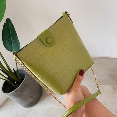 Tailored Women Retro Serpentine Vintage Leather Bags Shoulder Bag Chain Crossbody Bags
Tailored Women Retro Serpentine Vintage Leather Bags Shoulder Bag Chain Crossbody Bags
