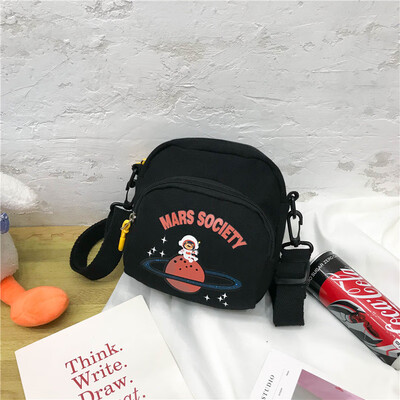 Cute canvas bag lady bag Chao summer fresh students shoulder one-sided inclined bags with all kinds of INS
Cute canvas bag lady bag Chao summer fresh students shoulder one-sided inclined bags with all kinds of INS
