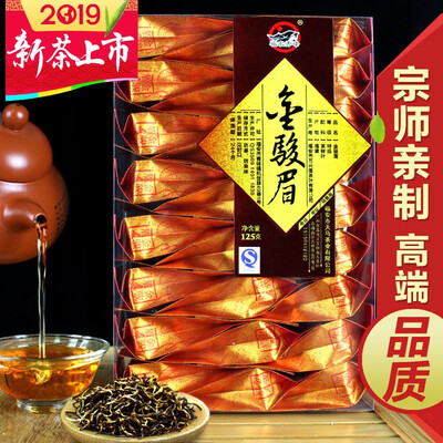 Black tea Jinjunmei 2019 new tea Authentic Wuyishan Tongmuguan Jinjunmei special bag
Black tea Jinjunmei 2019 new tea Authentic Wuyishan Tongmuguan Jinjunmei special bag