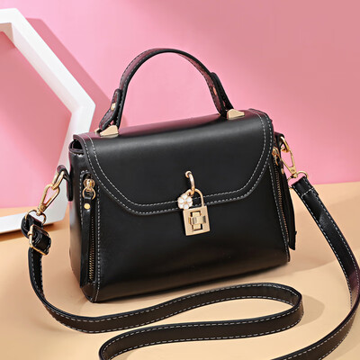 On the new wave of womens handbags Korean fashion ladies simple Joker shoulder Messenger bag handbag