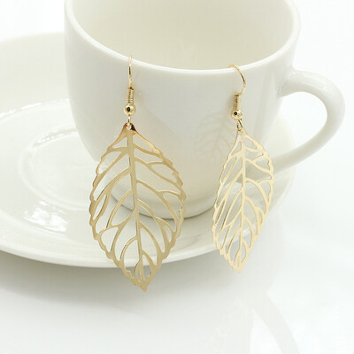 New Fashion Big Leaf Drop Earrings for Women Fashion Exaggerated Metal Dangle Earring Hollow Leaves Wedding Party Jewelry
New Fashion Big Leaf Drop Earrings for Women Fashion Exaggerated Metal Dangle Earring Hollow Leaves Wedding Party Jewelry