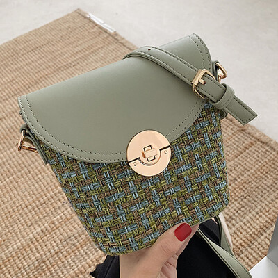 Plaid bucket bag women 2019 new summer fashion personality shoulder bag Joker mini messenger bag tide
Plaid bucket bag women 2019 new summer fashion personality shoulder bag Joker mini messenger bag tide