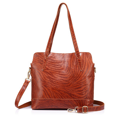 REALER women handbag genuine leather tote bag ladies large capacity shoulder bag female crossbody messenger bag brand design
REALER women handbag genuine leather tote bag ladies large capacity shoulder bag female crossbody messenger bag brand design