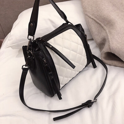 Small fragrance rhombic embroidered line bag female 2019 new wave Korean version of the wild single shoulder slung portable fashion shell bag
Small fragrance rhombic embroidered line bag female 2019 new wave Korean version of the wild single shoulder slung portable fashion shell bag