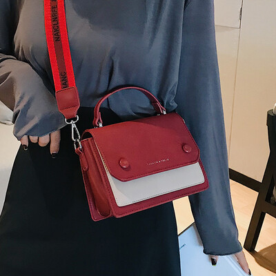 Ins super fire fashion one shoulder small bag female 2019 wild Korean version of the ocean simple broadband scrub portable Messenger
Ins super fire fashion one shoulder small bag female 2019 wild Korean version of the ocean simple broadband scrub portable Messenger