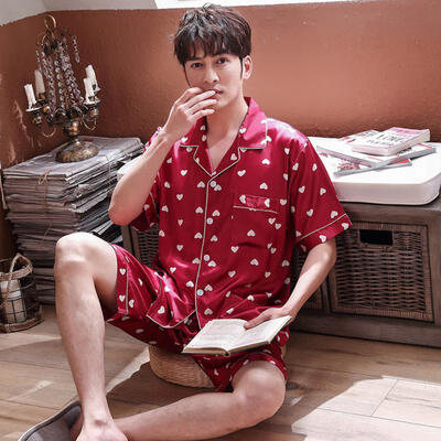 Summer Men Homewear Sets Mens Pajamas Sexy Imitation Silk Pyjama Short Sleeve Shirt Luxury Print Sleepwear
Summer Men Homewear Sets Mens Pajamas Sexy Imitation Silk Pyjama Short Sleeve Shirt Luxury Print Sleepwear