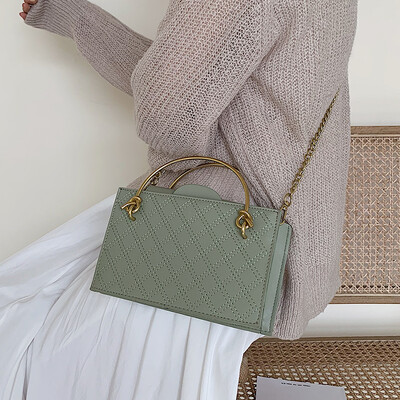 Foreign air embroidered line handbag 2019 new fashion handbag summer small fresh messenger bag wild ins shoulder bag
Foreign air embroidered line handbag 2019 new fashion handbag summer small fresh messenger bag wild ins shoulder bag